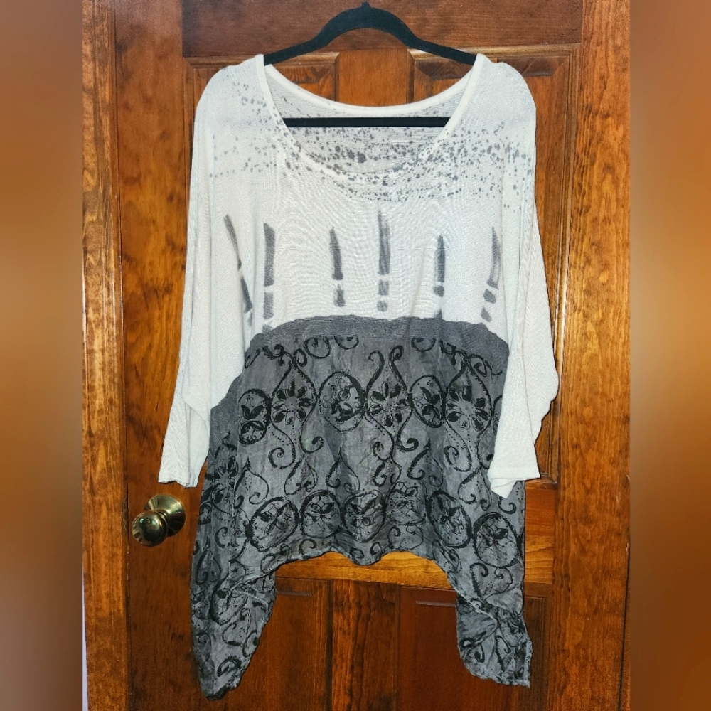 Boutique Large flowey sweater top cream gray black sheer bottom